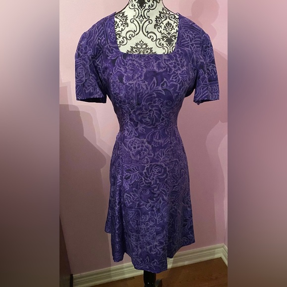 Source Unknown Dresses & Skirts - ✨VINTAGE Boutique Quality ✨ Silk Dress!